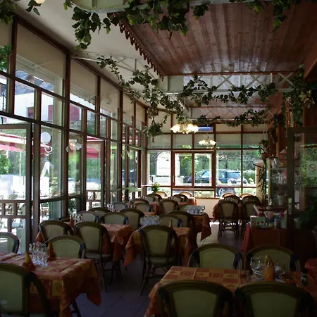 Hotel Le Marboré 2*